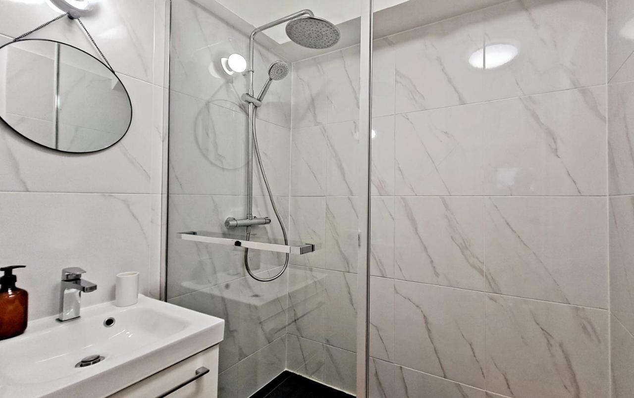 Happy Stay Disney Two - Apartment With Garden & Parking Монтеврен Екстериор снимка
