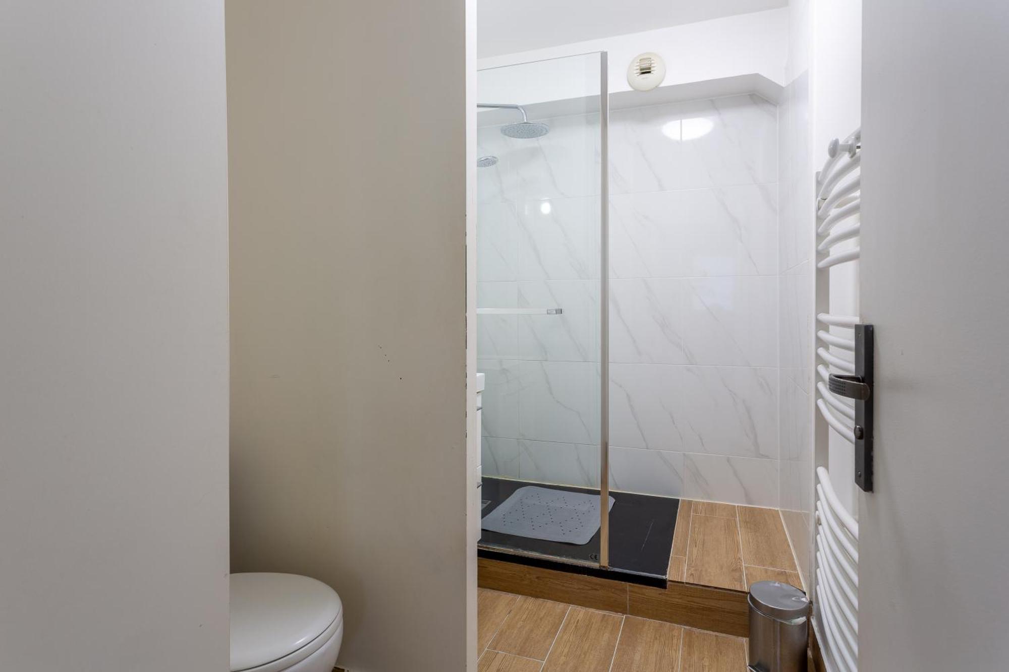 Happy Stay Disney Two - Apartment With Garden & Parking Монтеврен Екстериор снимка